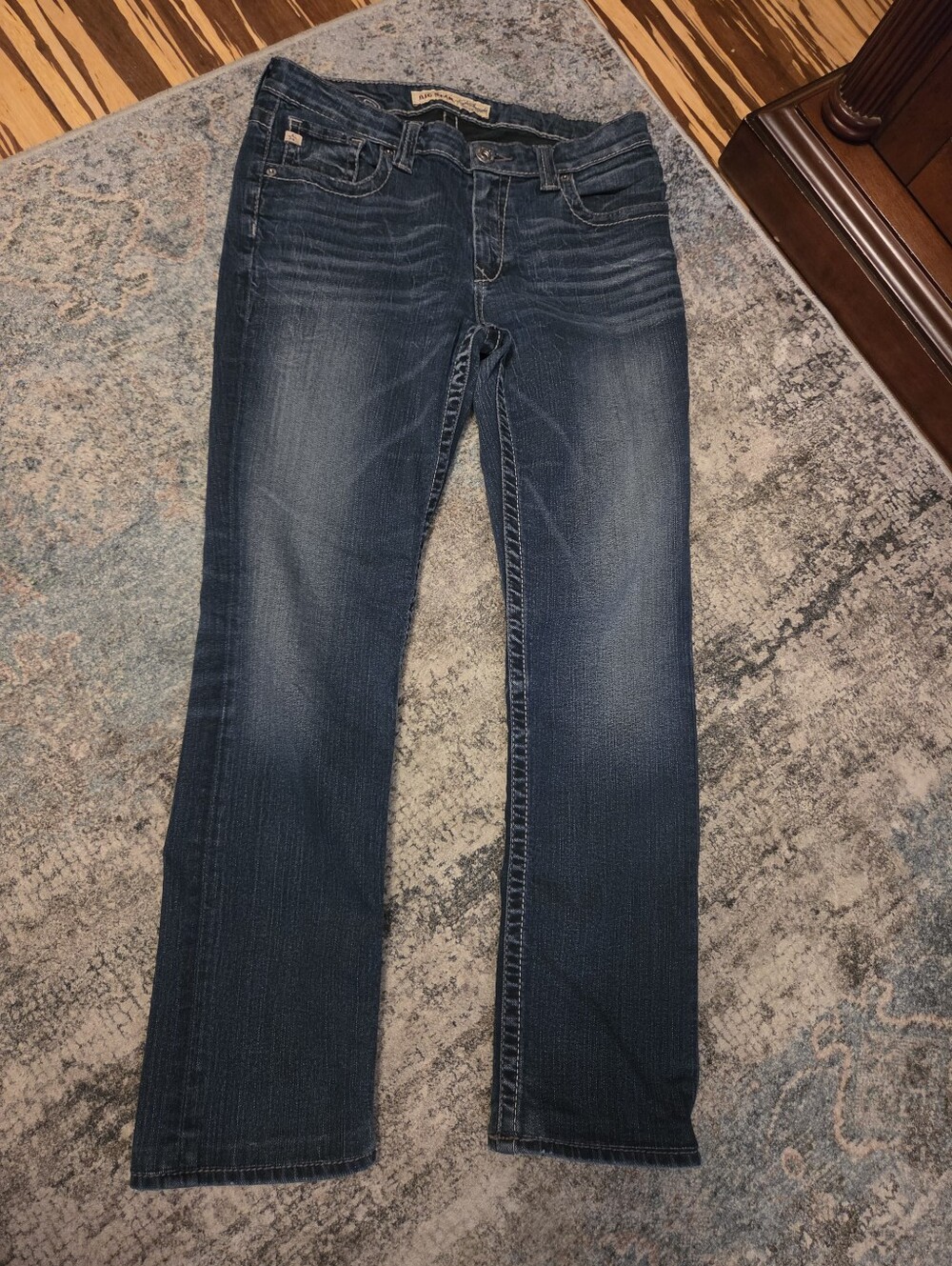 Big Star Kayla Straight Leg Mid Rise Embroidered Flap Pocket Jeans 29R
